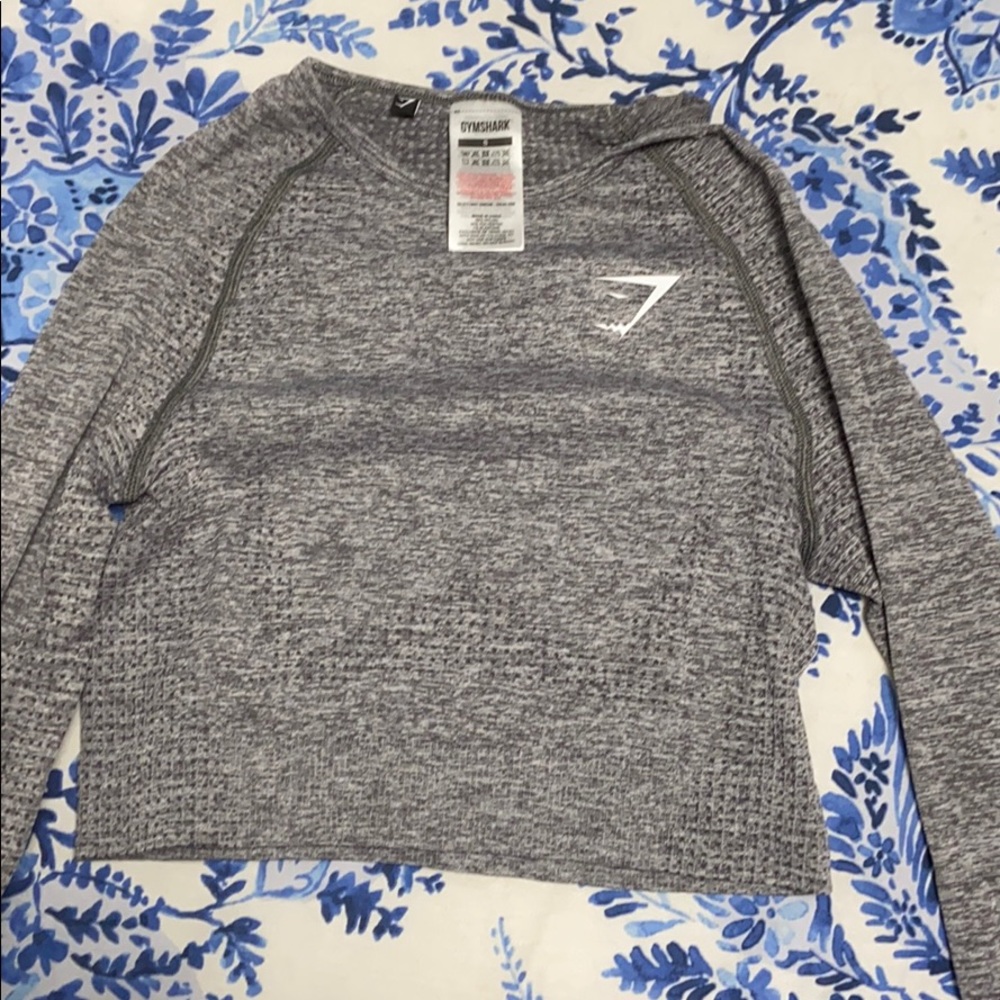 Cute and comfy workout top